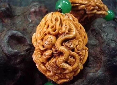 桃核做成雕刻,竟然美得這么高大上