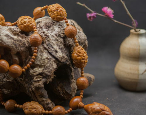 核雕大師沈春華 徑寸之木 刻藝術(shù)人生