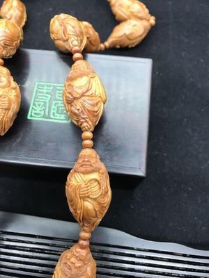 娜姐的文玩課堂:核雕藝術(shù)淺析,揭秘南北工誤區(qū)