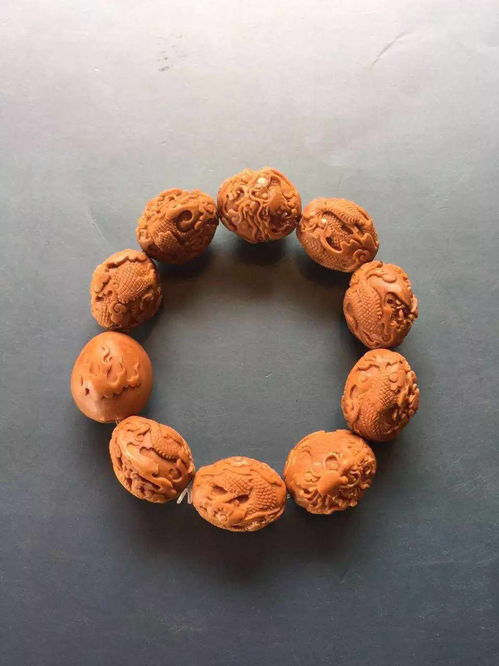 紅 潤 透,方寸之間大有乾坤,核雕藝術(shù)讓人驚嘆