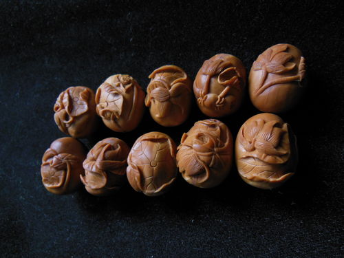 文玩收藏漸成新寵 藏家雷明談小件核雕的審美與收藏價值