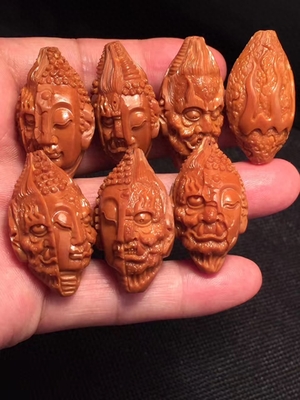 親民心的橄欖核雕作品的藝術(shù)價(jià)值