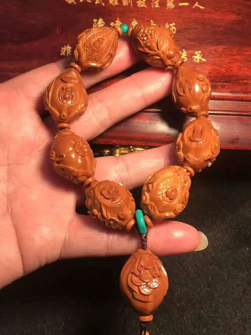 獨(dú)具匠心 陳建東核雕藝術(shù)在中國(guó)當(dāng)代雕刻藝術(shù)家作品展